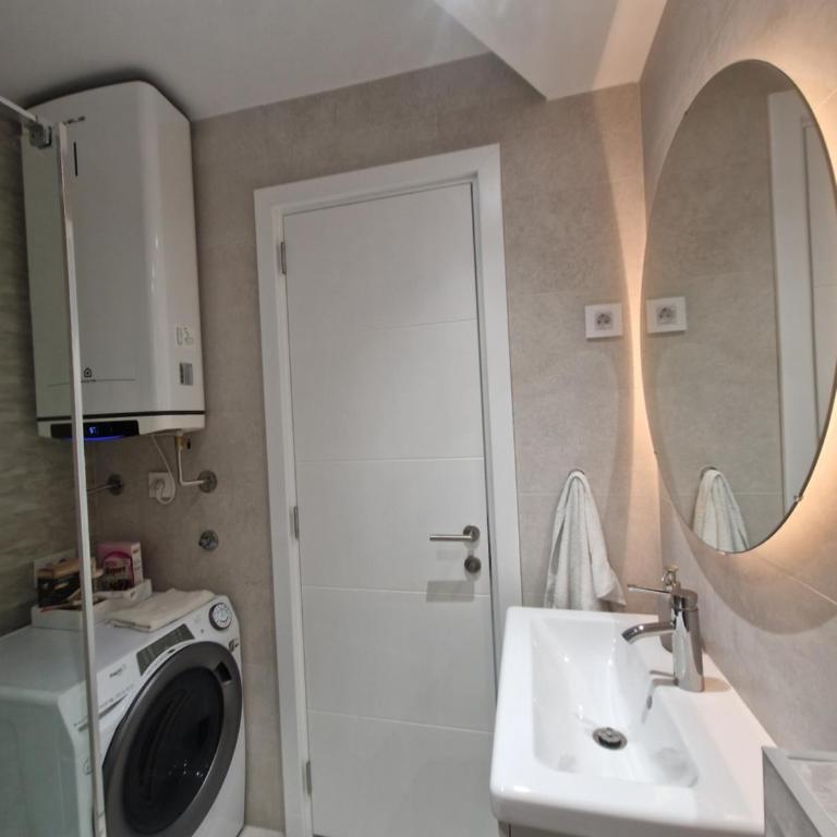 Royal apartment Novi Mercator - Apartman sa 2 Spavaće Sobe - 62