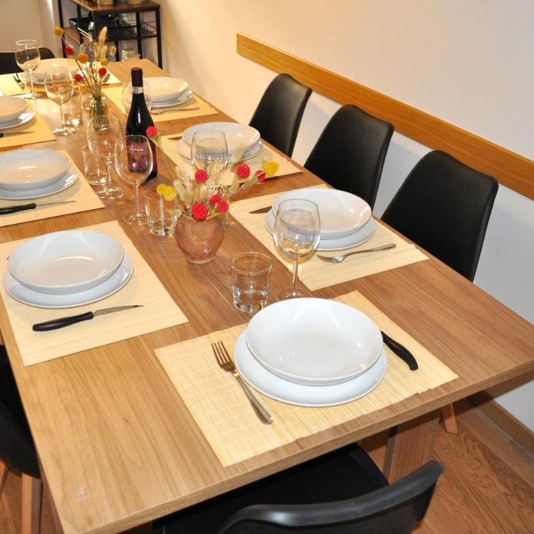 Trastevere Avenida - Four-Bedroom Deluxe Apartment - 11