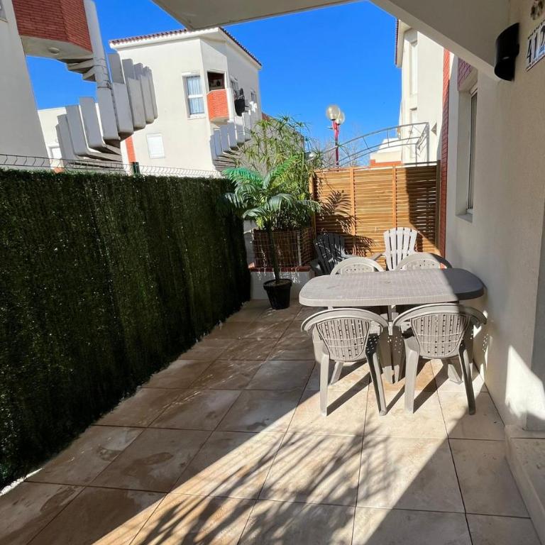 Superbe T2 climatisé avec terrasse & piscine avec accès direct à la mer - Appartement 1 Chambre - 30