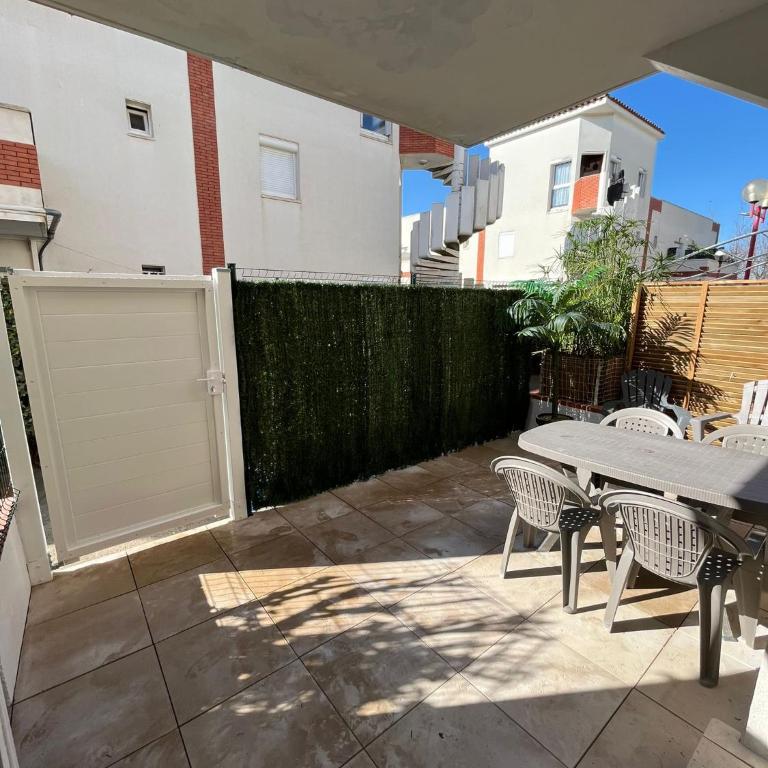 Superbe T2 climatisé avec terrasse & piscine avec accès direct à la mer - Appartement 1 Chambre - 29