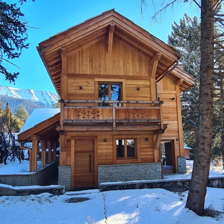 Chalet neuf Eterlou 130 m carrés 5 chambres 10 couchages à Serre Chevalier - Chalet - 1