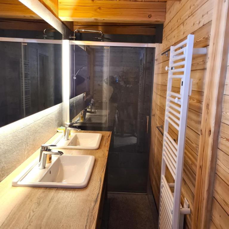 Chalet neuf Eterlou 130 m carrés 5 chambres 10 couchages à Serre Chevalier - Chalet - 30