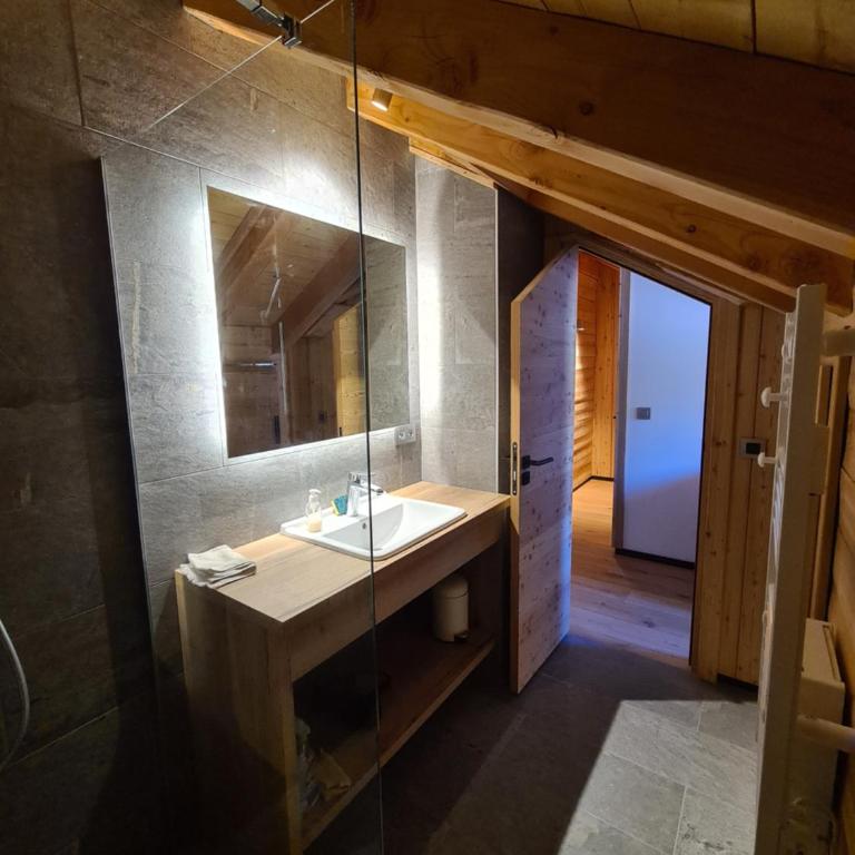 Chalet neuf Eterlou 130 m carrés 5 chambres 10 couchages à Serre Chevalier - Chalet - 40