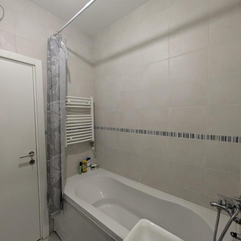 Belgrade Sunset - Two-Bedroom Apartment with Water View - 19