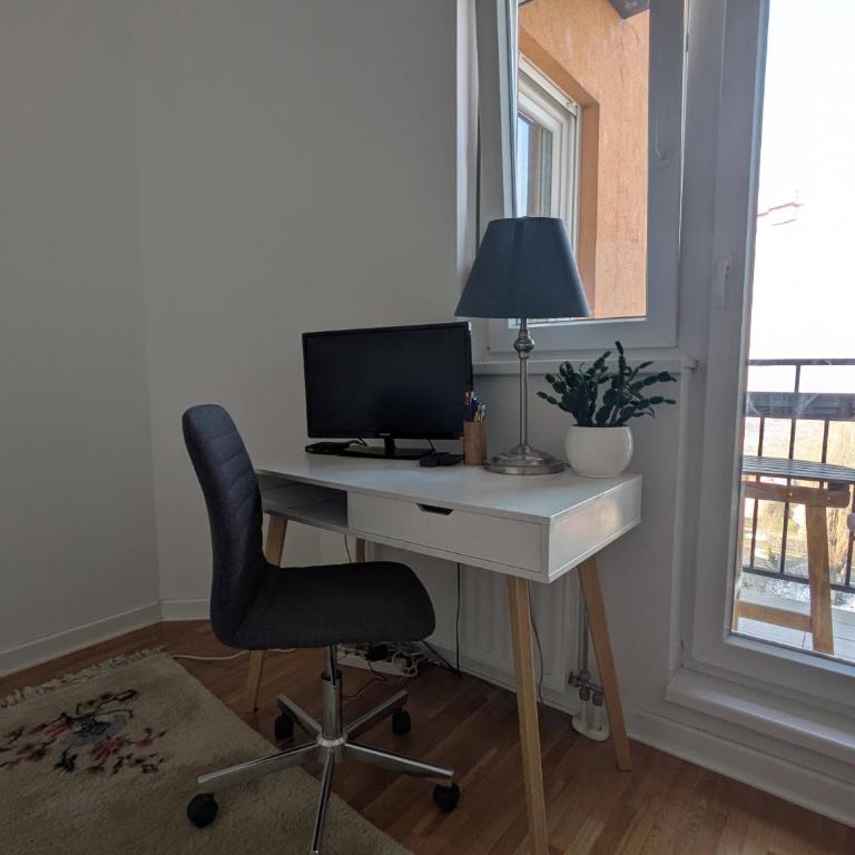 Belgrade Sunset - Two-Bedroom Apartment with Water View - 9