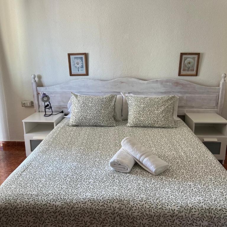Habitacion doble con terraza a 50m de la playa Los Cristianos - Apartamento de 1 dormitorio - 1