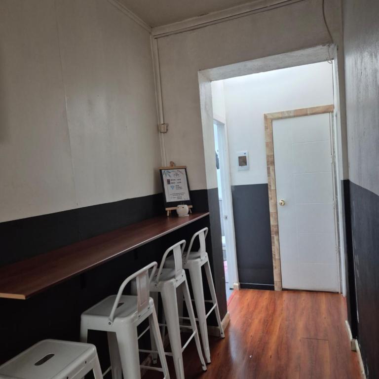 Alojamiento Emilia House y camping - 6-Bed Mixed Dormitory Room - 9