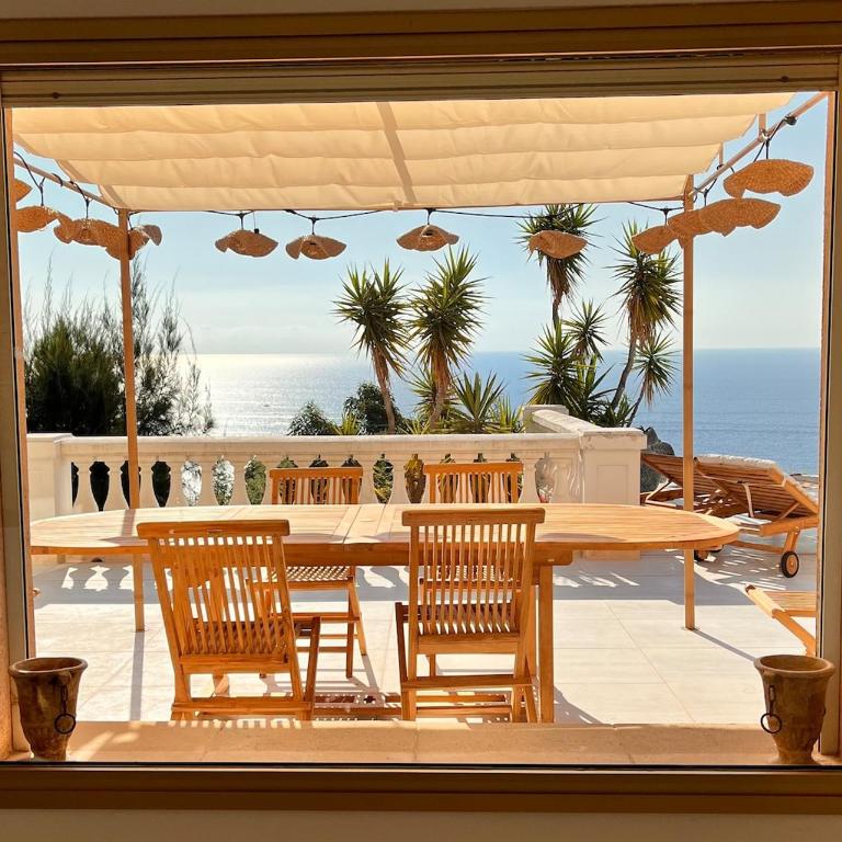 Luxueuse villa panoramique, vue imprenable sur la mer, piscine, 6 chambres à Anthéor - Villa con vistas al mar - 7