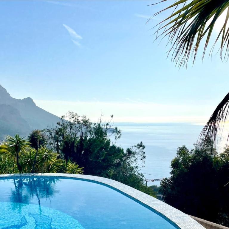 Luxueuse villa panoramique, vue imprenable sur la mer, piscine, 6 chambres à Anthéor - Villa con vistas al mar - 69
