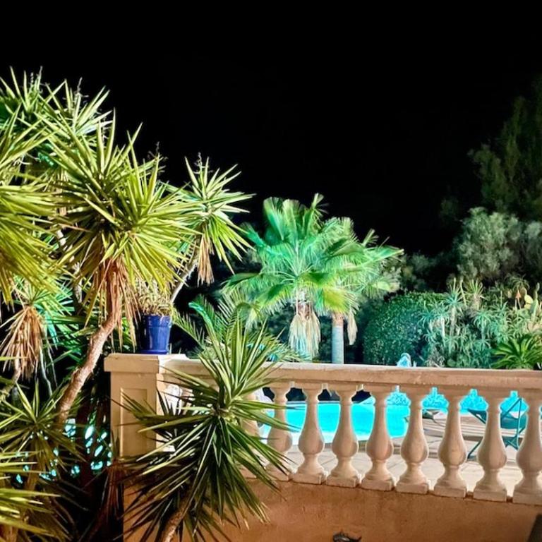 Luxueuse villa panoramique, vue imprenable sur la mer, piscine, 6 chambres à Anthéor - Villa con vistas al mar - 88