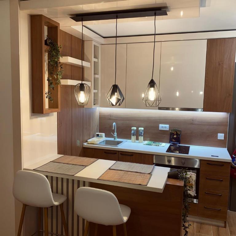 Kopaonik Apartman Nina - Two-Bedroom Apartment with Mountain View - 5