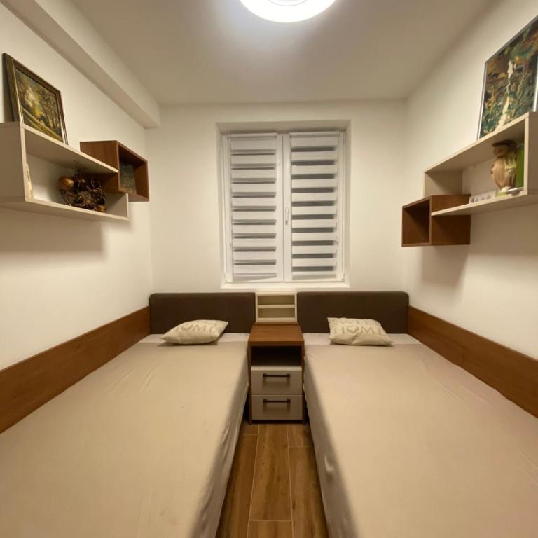 Kopaonik Apartman Nina - Two-Bedroom Apartment with Mountain View - 12