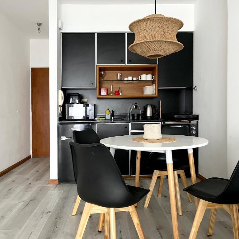 Amplio estudio con patio y parrilla a metros de la cancha de river - Apartamento de 1 dormitorio - 31