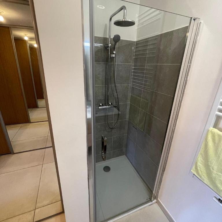 Large apartment with air conditioning, terrace and parking - Apartamento de 3 dormitorios - Planta Alta - 10