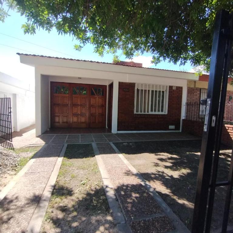 Casa con Pileta - Casa de 3 dormitorios - 8