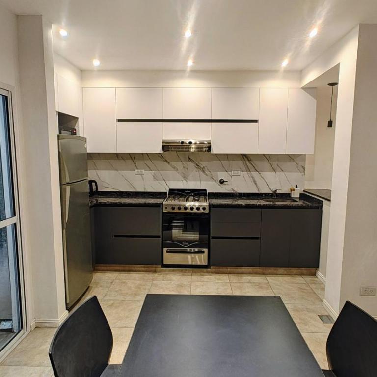 Amplio 2 ambientes Plaza Colon - Apartamento de 1 Dormitorio con balcón y vistas a la ciudad - 4