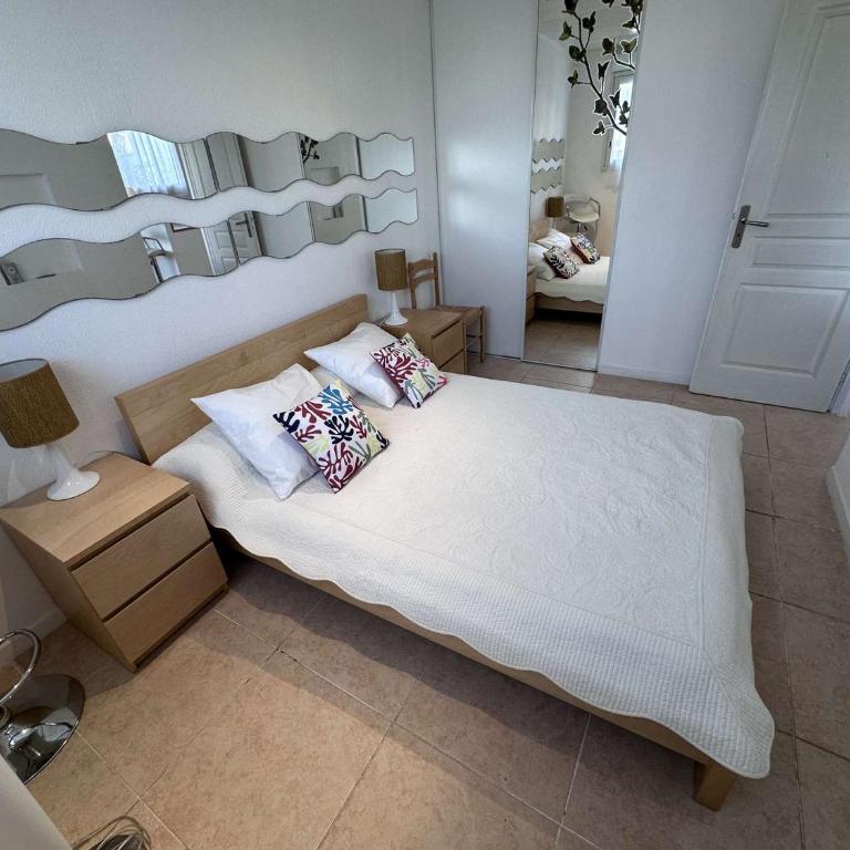 Charmant 2 Pièces avec terrasse et jardin clos, parking inclus - FR-1-731-109 - Appartamento - 11