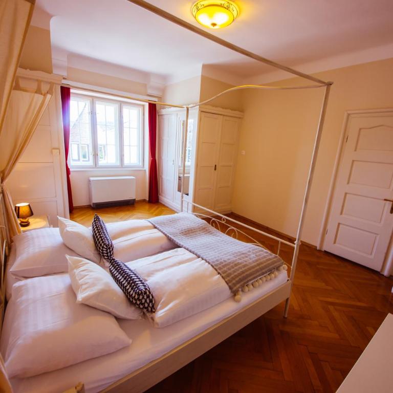 Hotel Carinthia Velden - Doppelzimmer mit Seeblick - 1