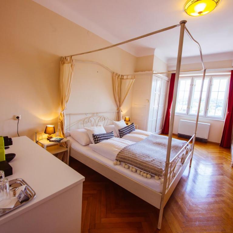 Hotel Carinthia Velden - Doppelzimmer mit Seeblick - 2