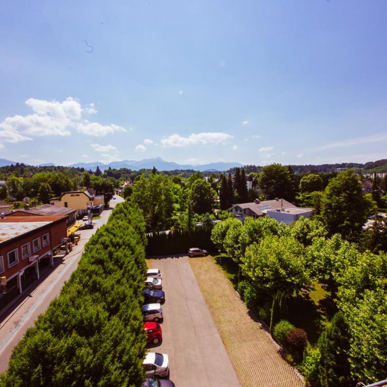 Hotel Carinthia Velden - Familienzimmer mit Seeblick - 5
