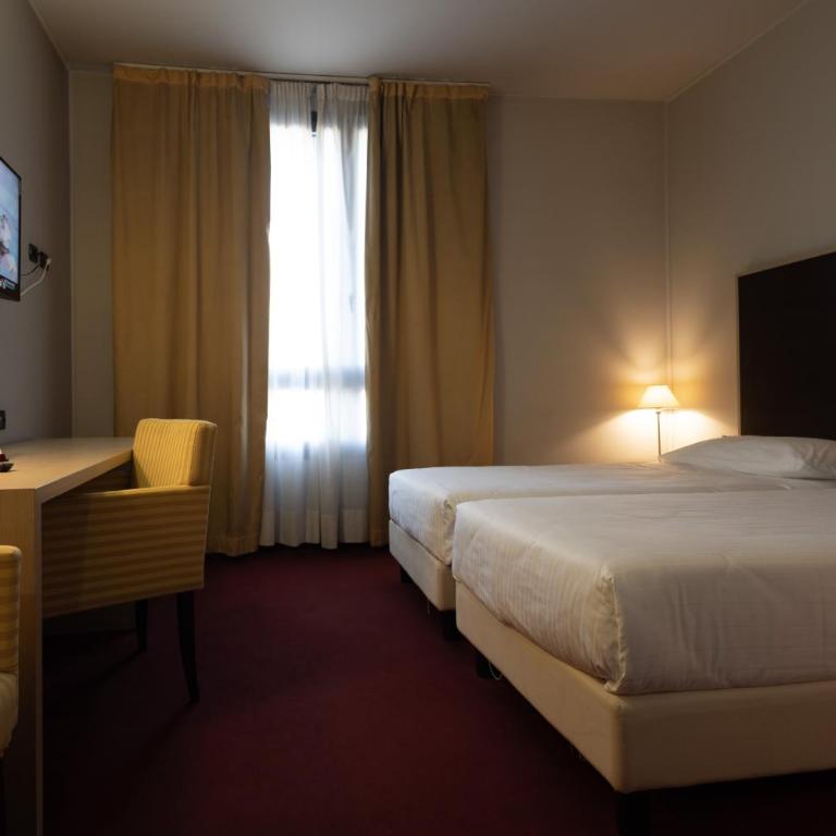 Art Hotel Olympic - Camera Classic Doppia con Letti Singoli - 5