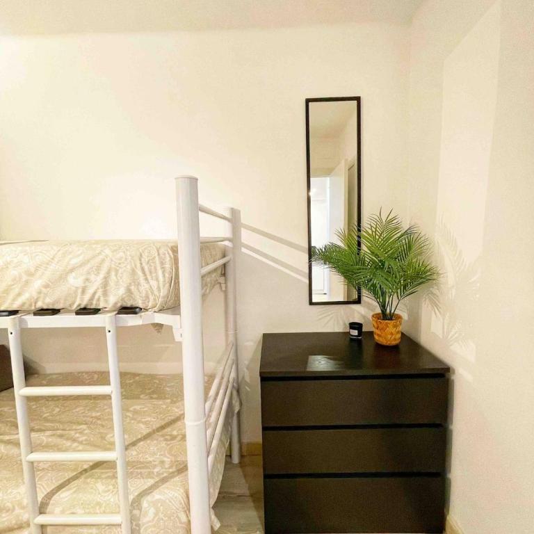Swimming pool, great location, family friendly, cozy, no groups of youngsters allowed - Apartamento de 3 dormitorios - 15