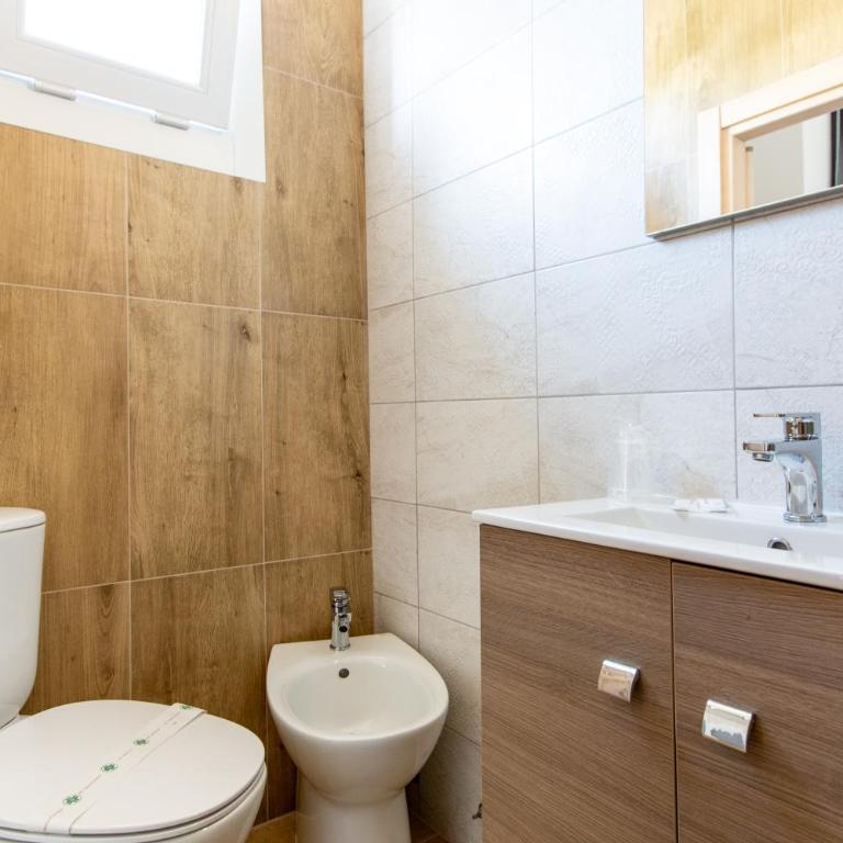 White Club Cesenatico - Triple Room with Balcony - 3