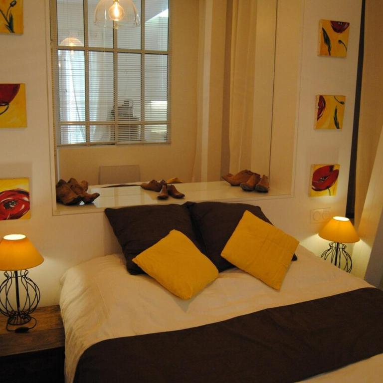 Apartment on Montmartre Street - One-Bedroom Apartment - 3