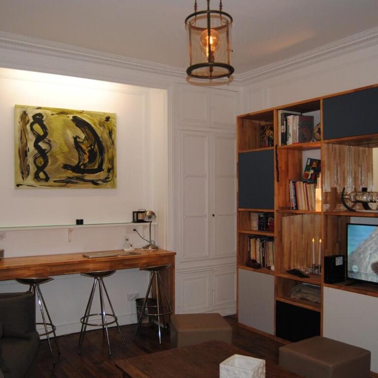 Apartment on Montmartre Street - One-Bedroom Apartment - 10