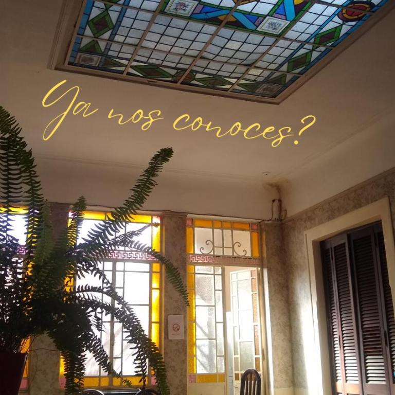 En La Plata Hostel El Pampa - Habitación compartida masculina de 8 camas - 1