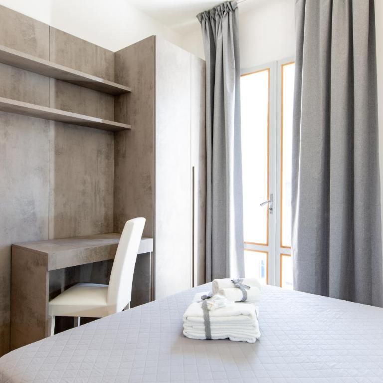 White Club Cesenatico - Double Room with Balcony - 3
