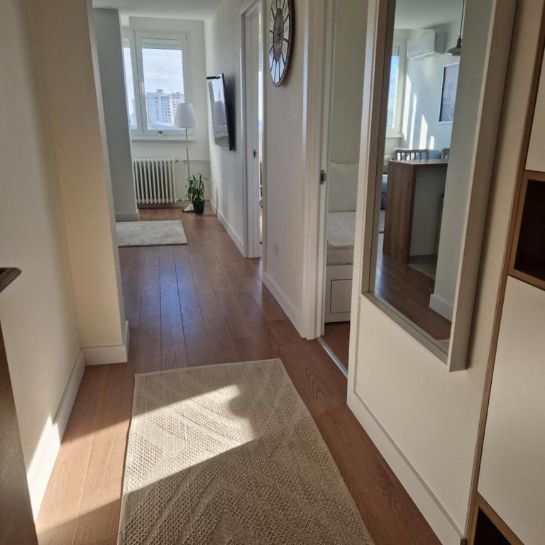 Royal apartment Novi Mercator - Apartman sa 2 Spavaće Sobe - 11