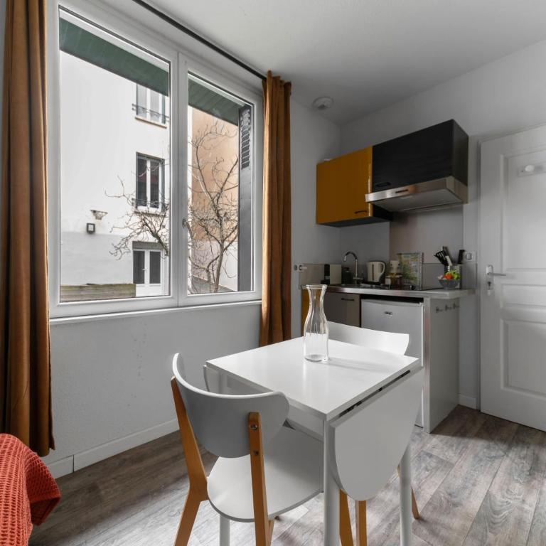Residence Germot - Maison et Appartements design proche Thermes - Estudio - 17