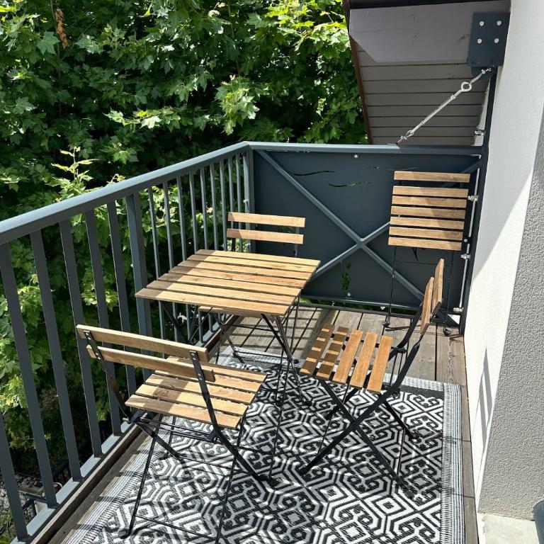 Appartement, 20m du lac Conjux, vue lac - Appartement 2 Chambres - 5