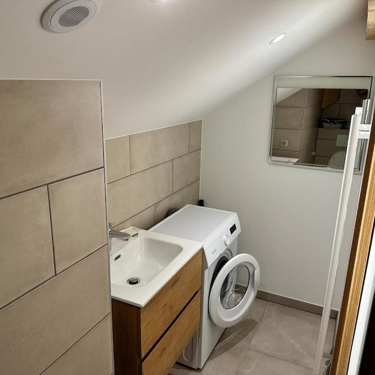 Appartement, 20m du lac Conjux, vue lac - Appartement 2 Chambres - 17