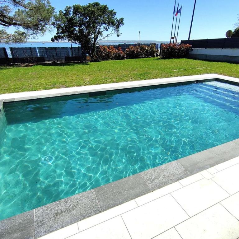 Villa 12 pers avec piscine chauffée et vue exceptionnelle, première ligne Bassin d'Arcachon - Villa 3 Chambres - 3