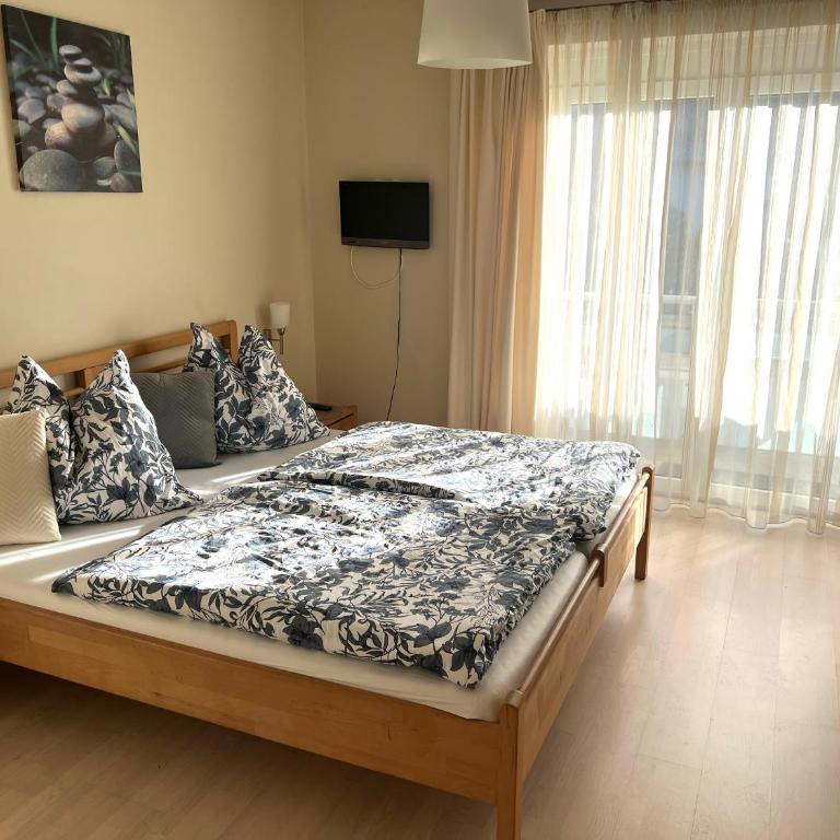 Gästezimmer La Storia - Doppelzimmer mit Balkon - 1