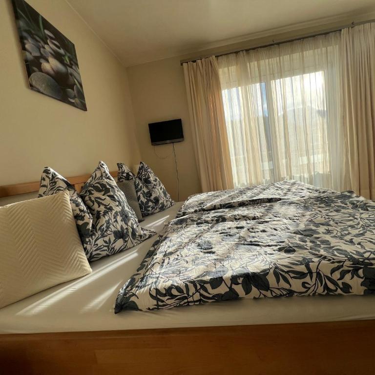 Gästezimmer La Storia - Doppelzimmer mit Balkon - 6