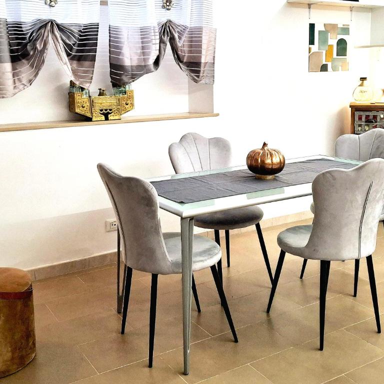 la Borghese - Two-Bedroom House - 18