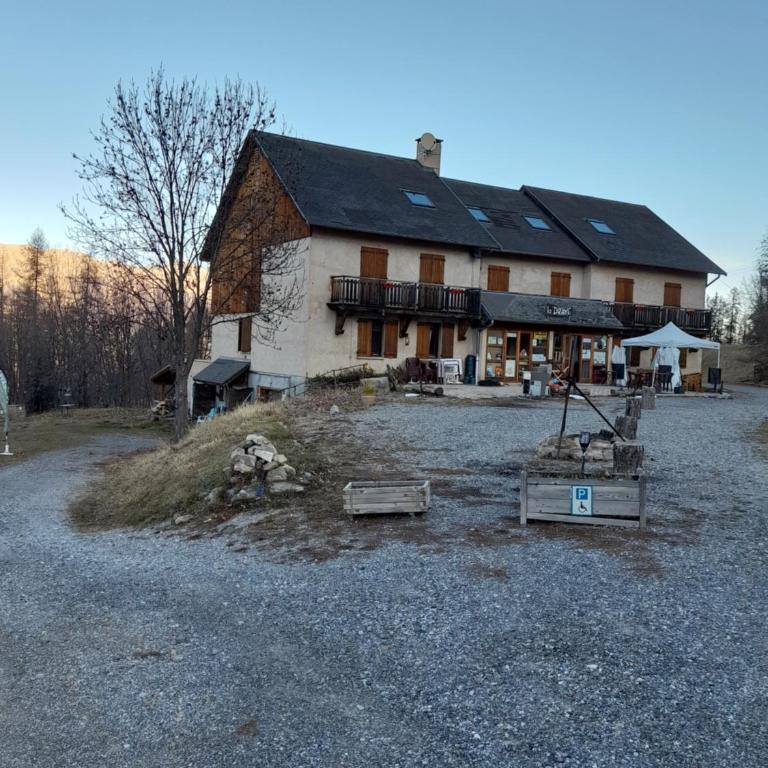 Gite de la Draye - Chambre Familiale Adaptée aux Personnes à Mobilité Réduite - 5