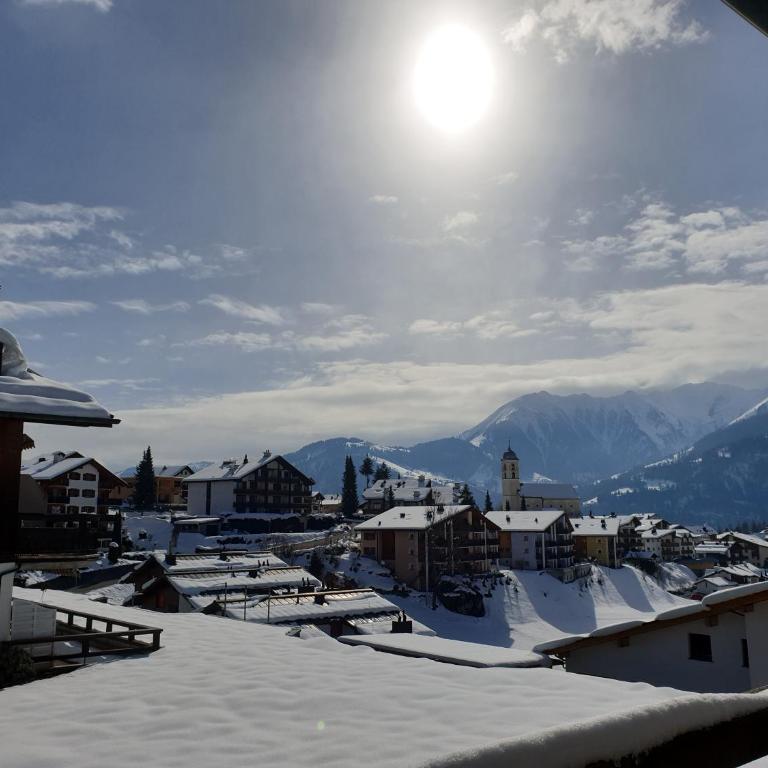 Apartment near Laax Lake - Apartment mit Balkon - 1