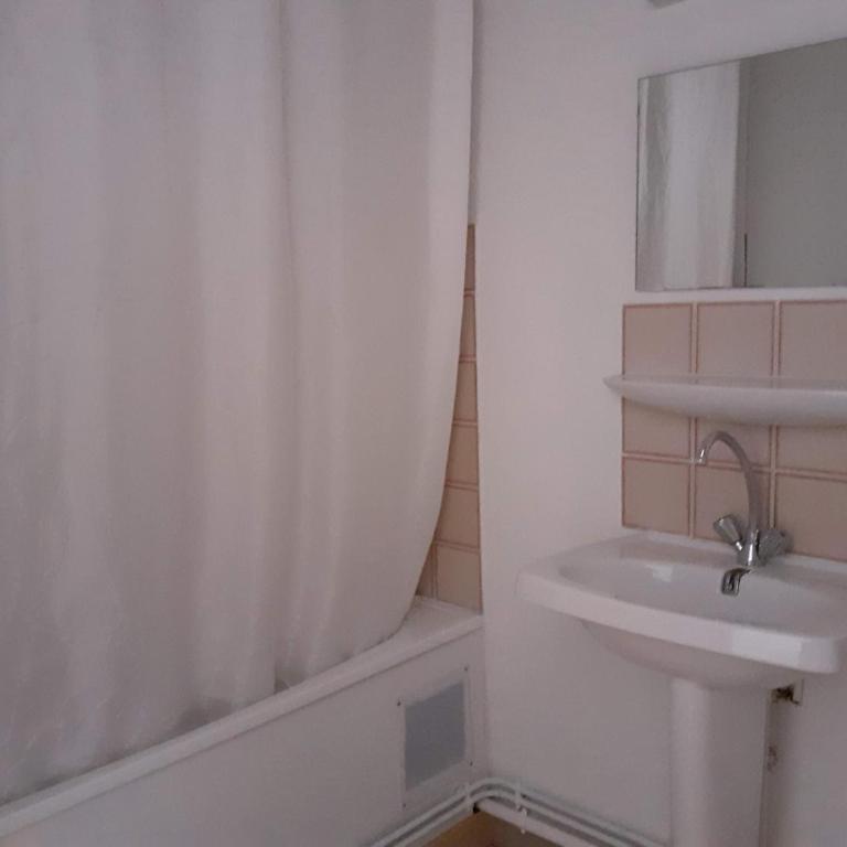 Gite de la Draye - Chambre Familiale avec Balcon - 3