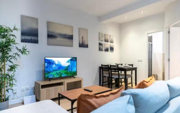 AR IFEMA piso moderno cerca aeropuerto y feria Madrid - One-Bedroom Apartment - 2