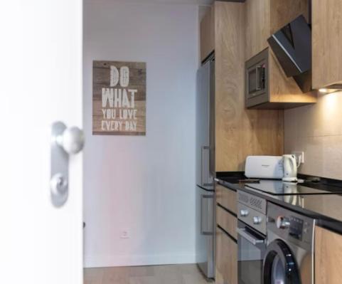 AR IFEMA piso moderno cerca aeropuerto y feria Madrid - One-Bedroom Apartment - 14