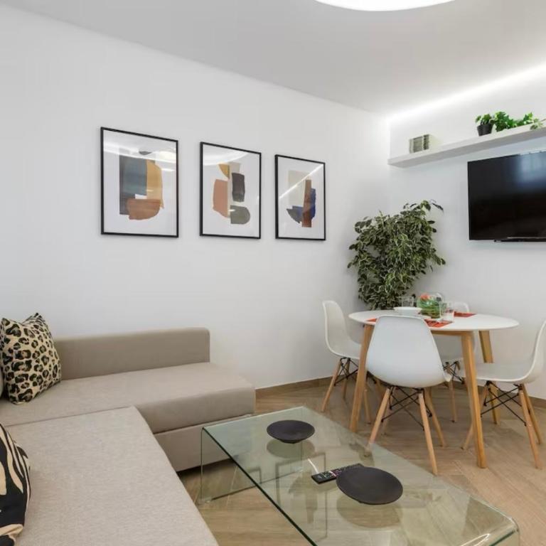 AR Embajadores 2 habitaciones, céntrico y bien comunicado - Two-Bedroom Apartment - 2