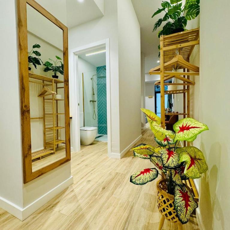 Cozy & Stylish Loft near City Center - One-Bedroom Apartment - 9