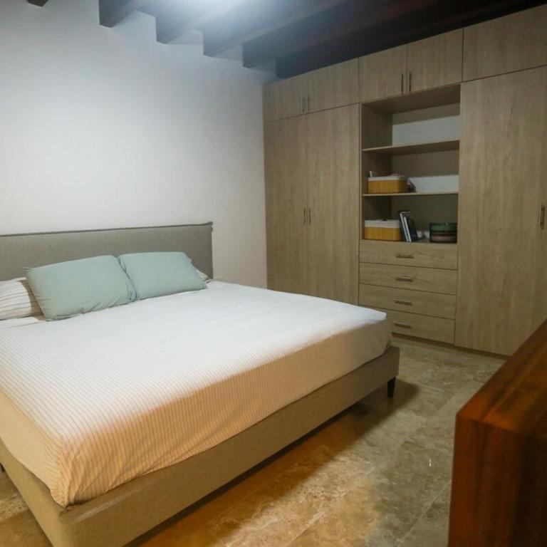 Unique Apartment with top amenities - Two-Bedroom Apartment - 21