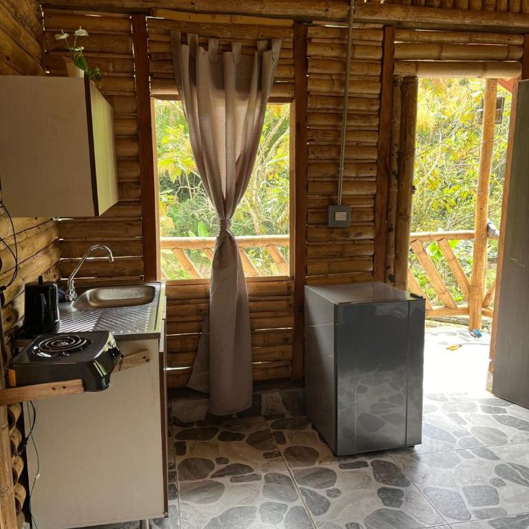 Cabañas Amanvari - Habitación Doble con vistas al lago - 10