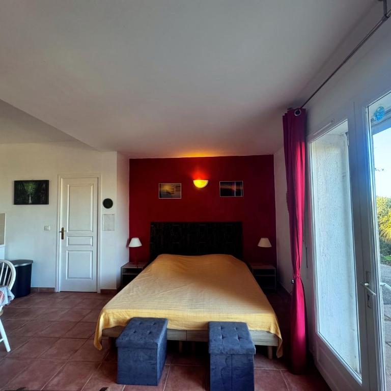 Agréable 2 pièces dans villa avec piscine - Appartement 2 Chambres - 7