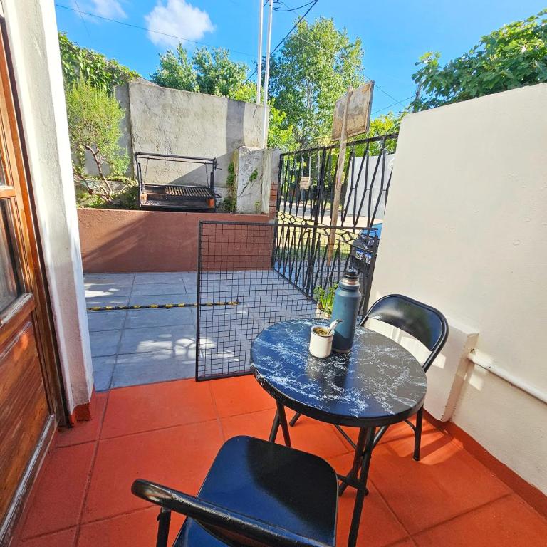 Con SEÑA previa, Alquiler de Sábado a Sábado, Fanuchito Dto PB Esquina, - Casa de 2 dormitorios - 19